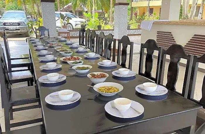 Azure Camotes Отель 4*