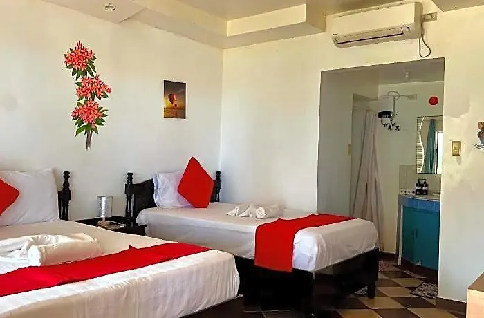 Azure Camotes Отель 4*